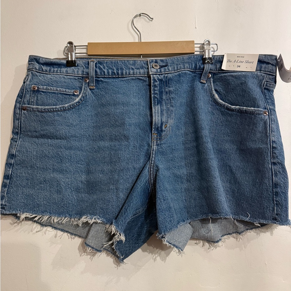 Abercrombie and Fitch women’s denim shorts - NWT